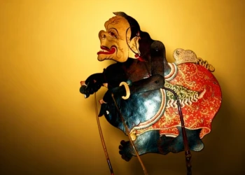 Mengenal Corak Filsafat Jawa dari Kentut Semar dan Bima Suci